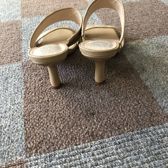 Vince Camuto tan leather sandals- worn one time, in great condition. - Picture 4 of 4